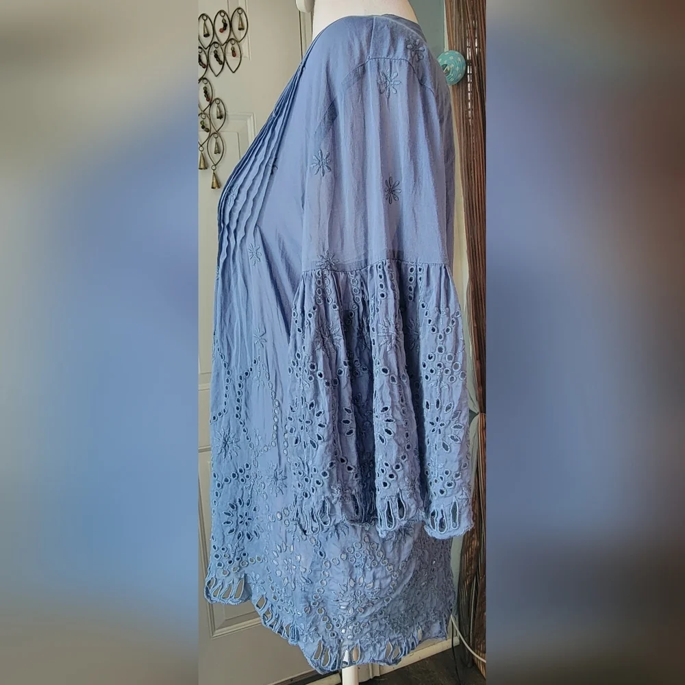 Johnny Was Huma Pintuck Blouse Women's S Blue Eyelet Cotton & Silk Semi Sheer